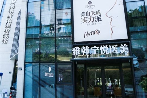 �����������n�����t�������T�\��