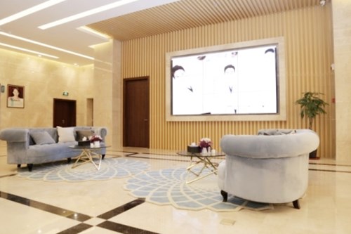 �}���е�һ�����tԺ��ǻ��